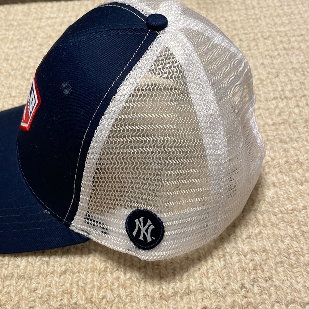 Baseball hats - Picture 2 of 3